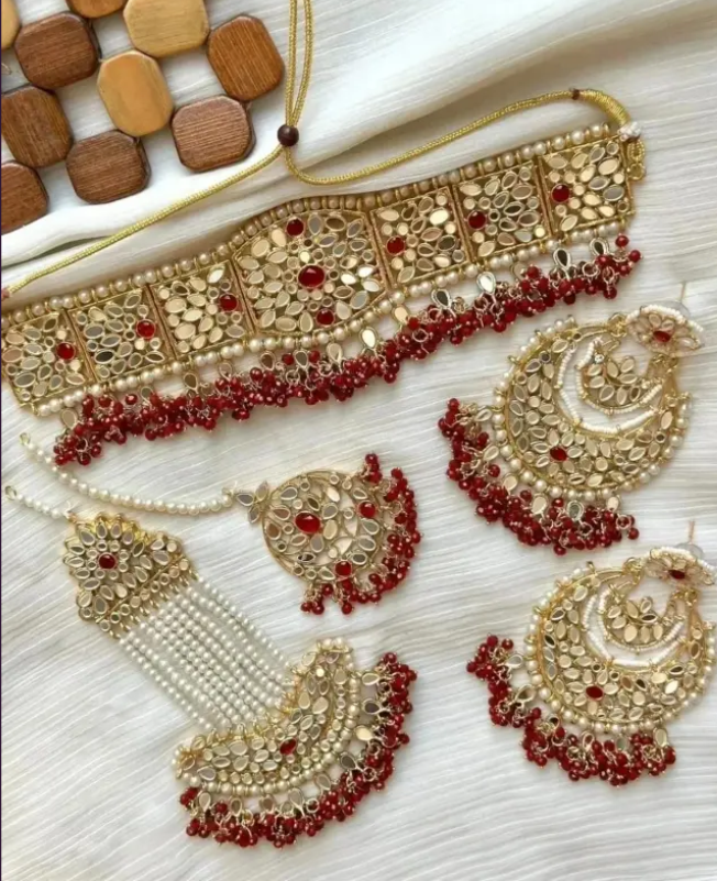 Kundan Paratha Jhumar Set