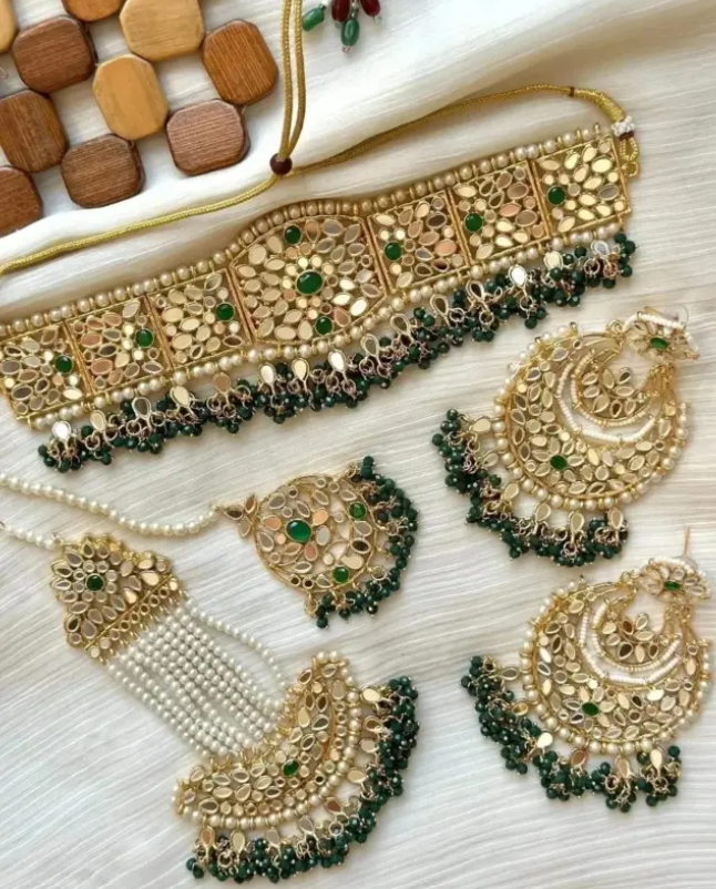 Kundan Paratha Jhumar Set